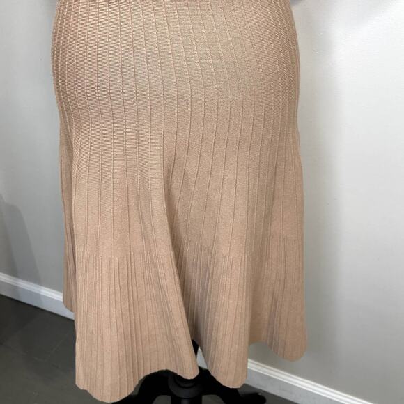 BCBGMaxAzria Size M Allie Knit Dress Fit & Flare Career Minimalist Capsule NWOT - Picture 5 of 12